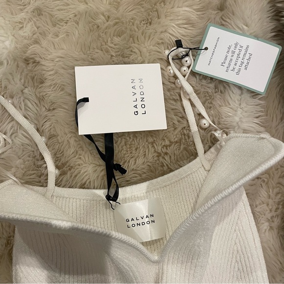 NWT Galvan London Thalia faux pearl-embellished ribbed-knit gown - Picture 3 of 5